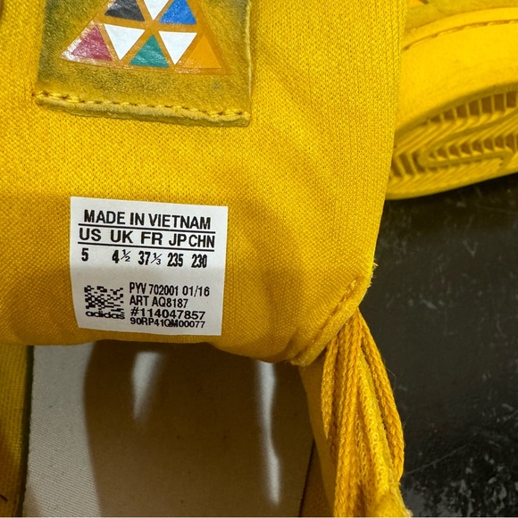 Adidas Superstar Xeno Spectrum Bogold Yellow AQ8182 Men Size 5 Pharrell Williams - Picture 12 of 14